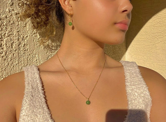 Green Aventurine Droplet Crystal Necklace